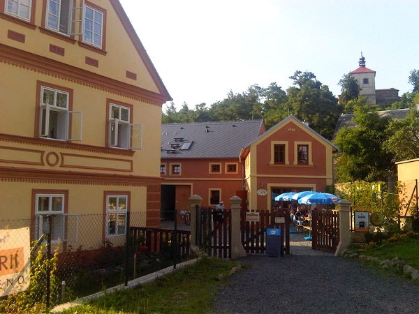 kalvarie-ostre-kavarna