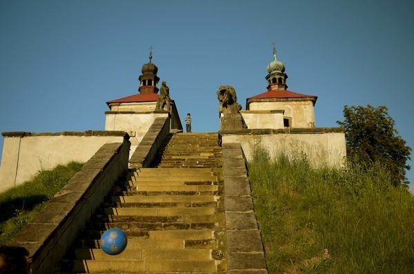 ostre-kosteliky