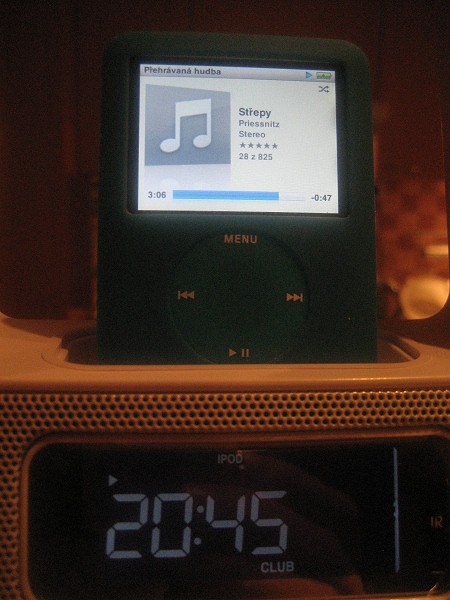 ipod dock tschibo detail